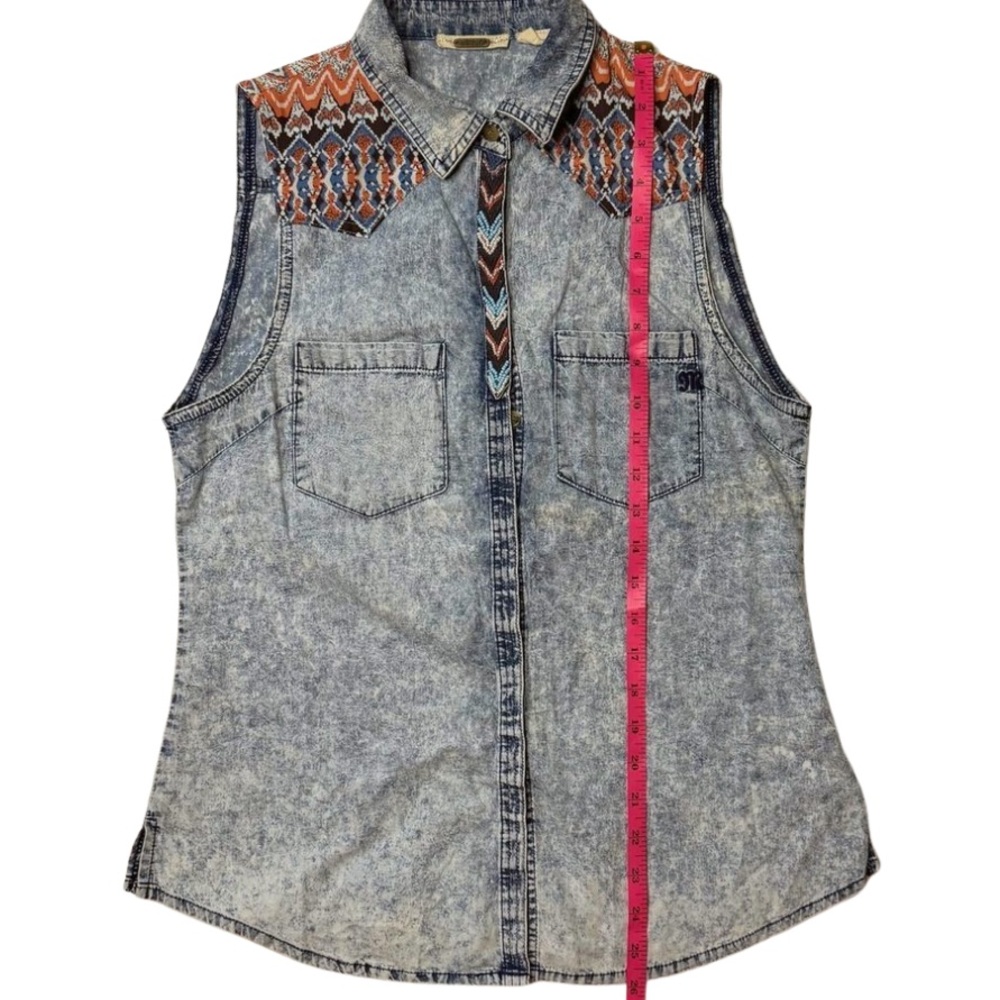 Miss Me Beaded Aztec Trim Denim Vest Women’s Large Blue Sleeveless 100% Cotton - Picture 6 of 13